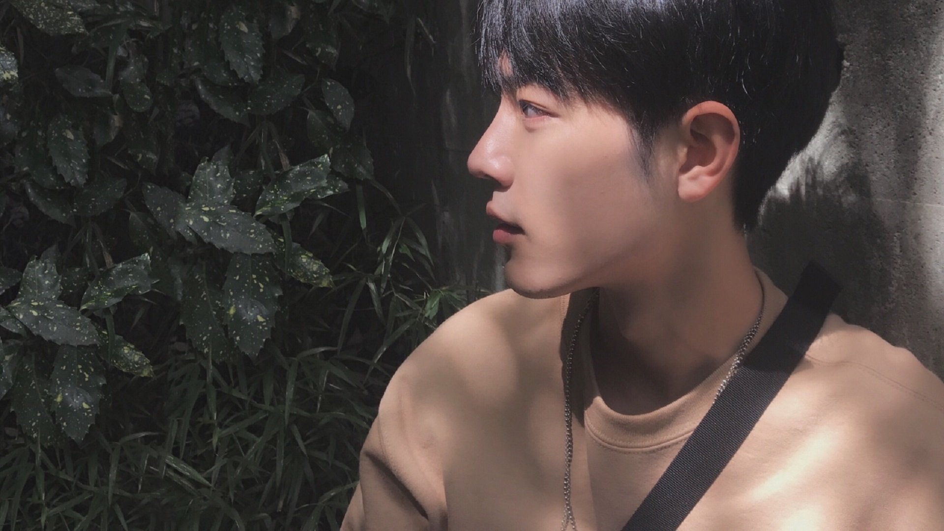 精彩抢断：防守战中的高光时刻，抢断是进攻还是防守