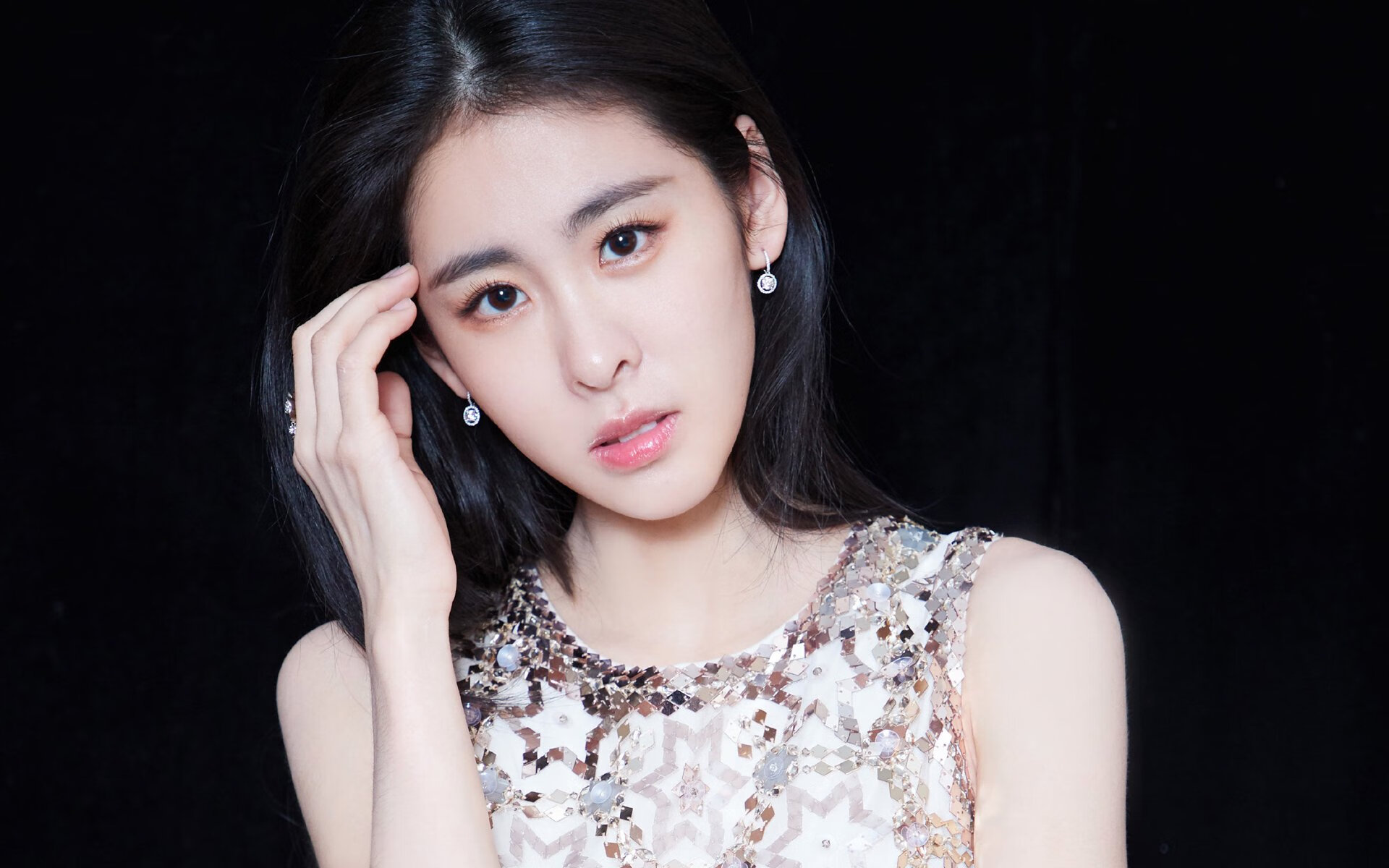 荷兰马术协会与阿根廷马术协会合作,举办国际马术友谊赛。,荷兰 马拉松