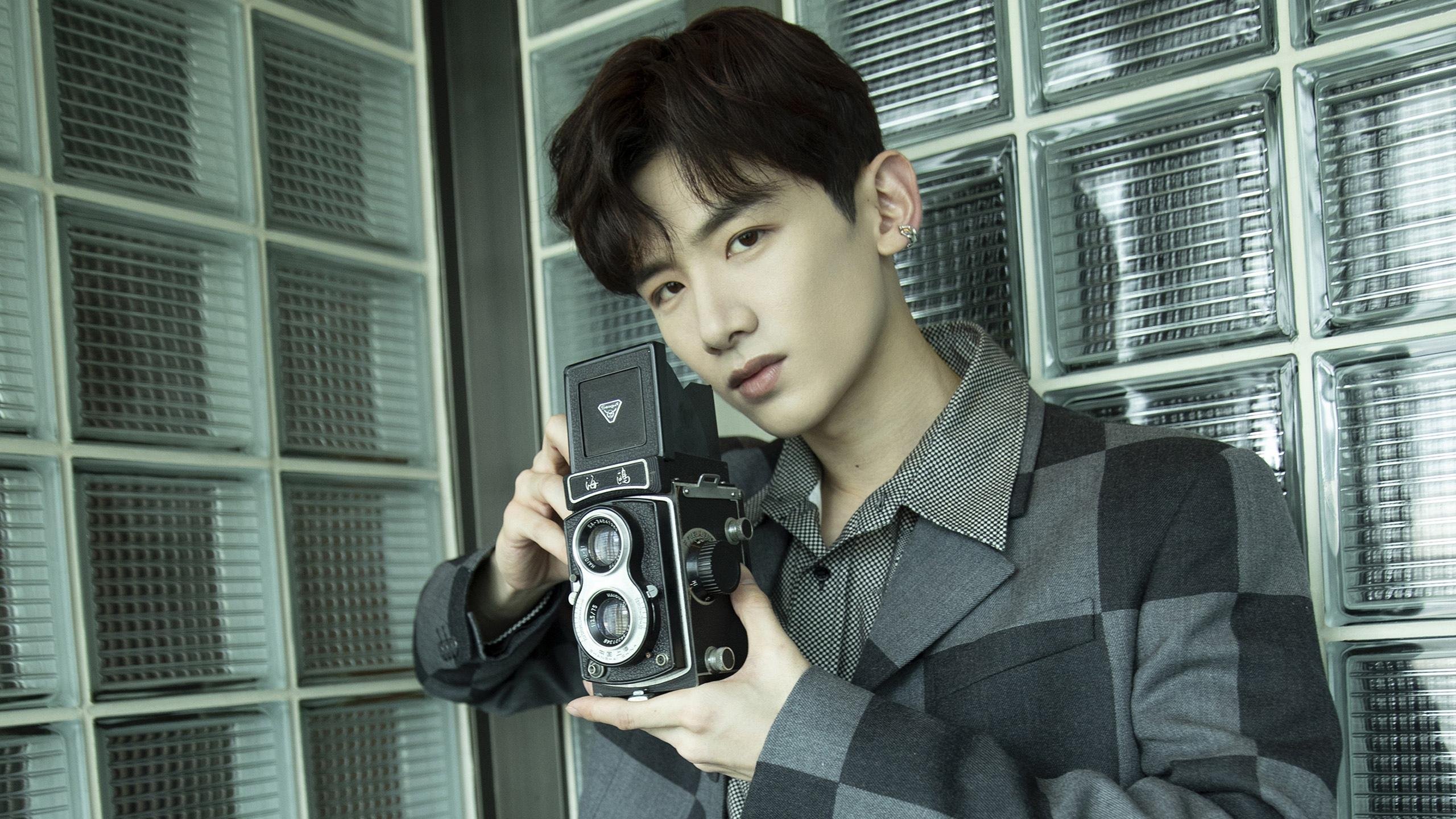 火爆对决：上海篮球队燃情对决取胜，上海队和火箭队的比赛