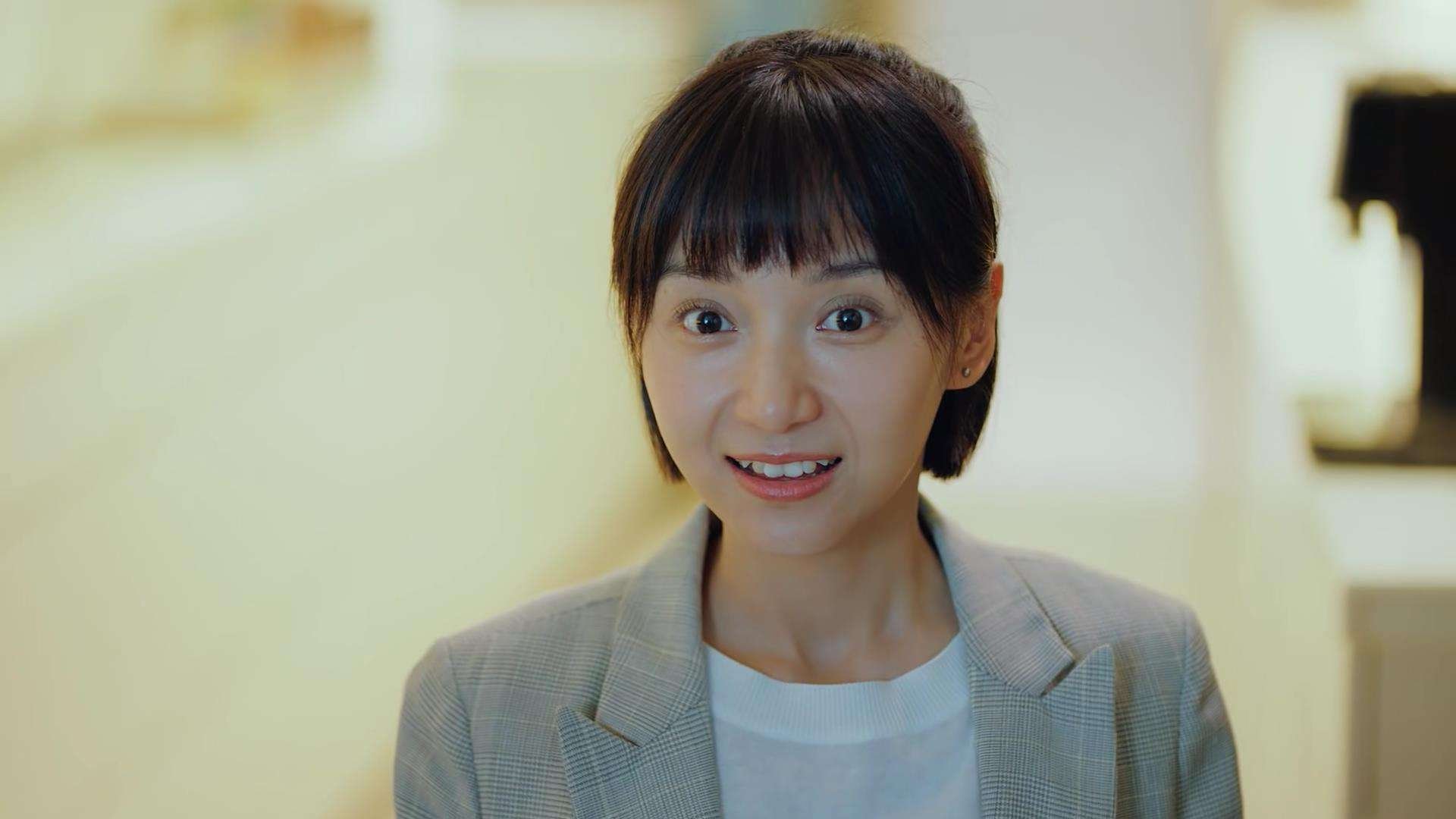 官方平台上线独家纪录片全景呈现球队成长与转型历程,足球 纪录片