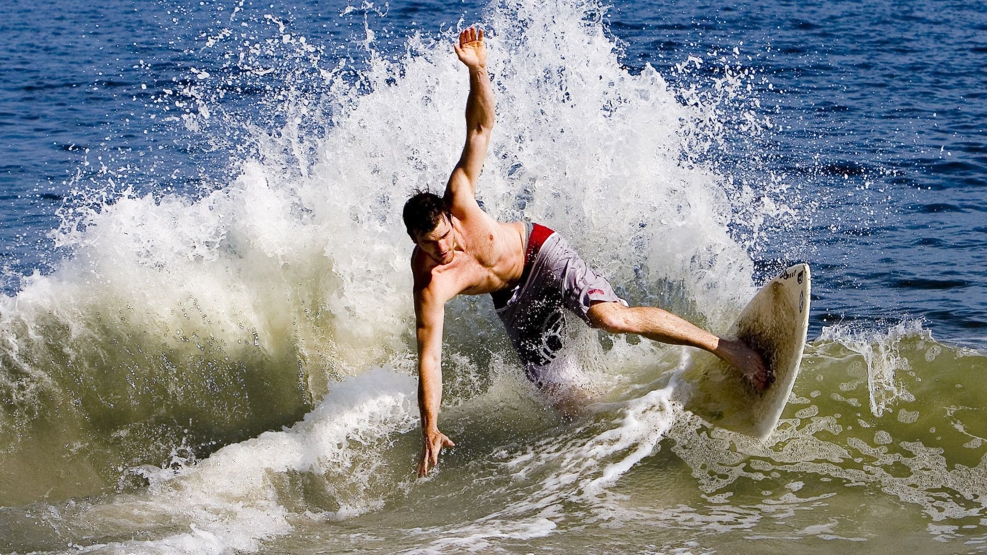 德克斯用速度与技巧完美结合，德克斯运动品牌